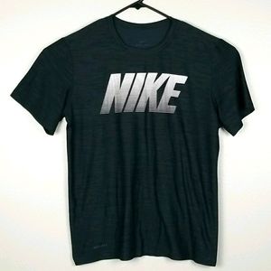 Nike Dri-FIT Men's Training T-Shirt Crew Neck, M